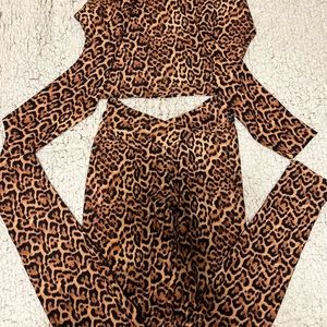 Lici Fit Leopard Outfit
